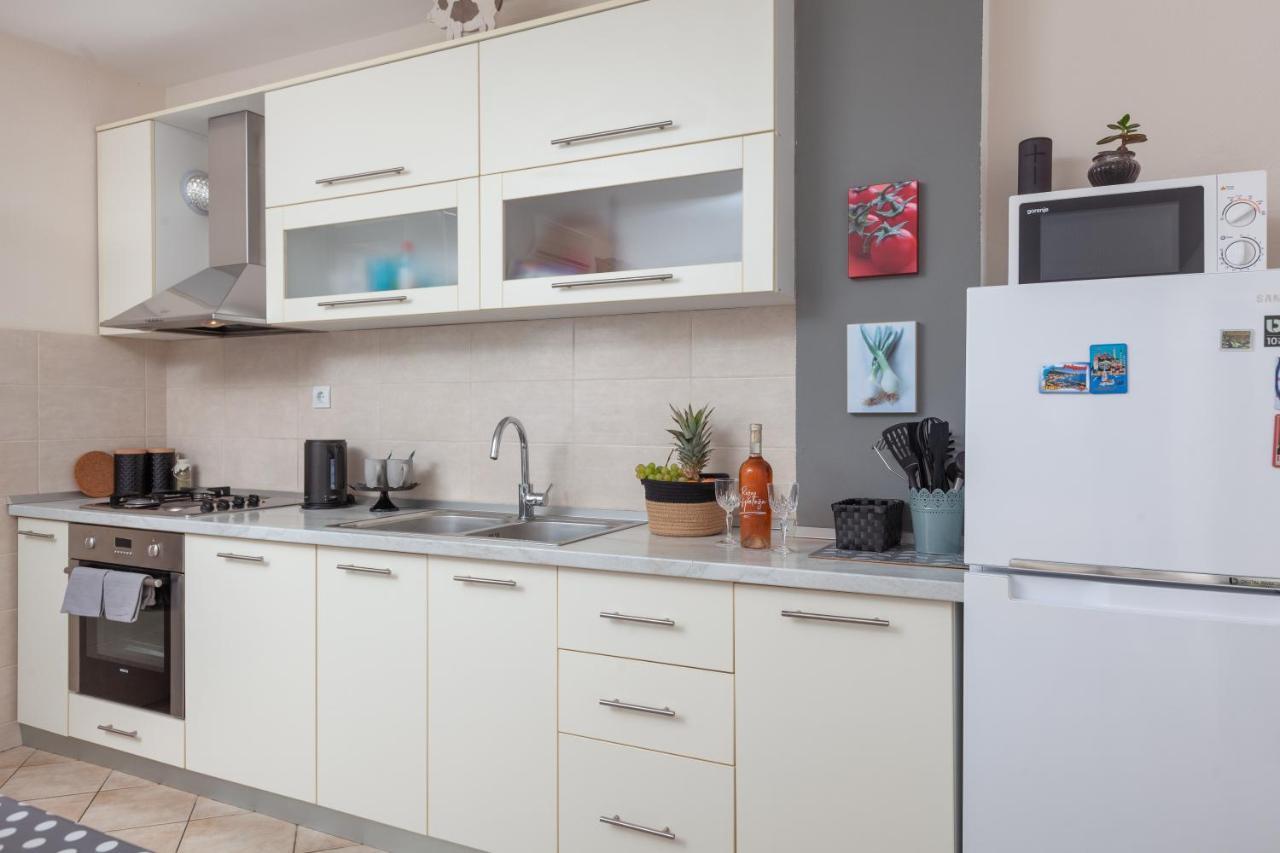 Sea View Ela Apartments Podgora Eksteriør bilde